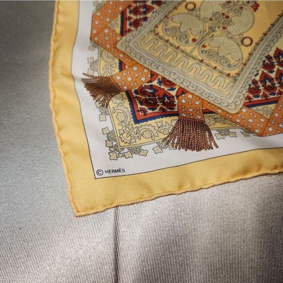 Hermès BRINS D'OR Scarf designed by Julia Abadie SILK Authentic - Picture 9 of 10